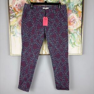CAbi Palm Beach Crop Pants Size 8 NWT Floral Print Stretch